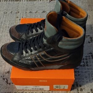 Vintage Hugo Boss High-Top Leather Sneakers